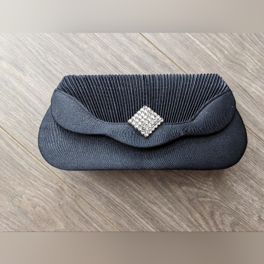 Small Black Elegant Shoulder Purse Clutch